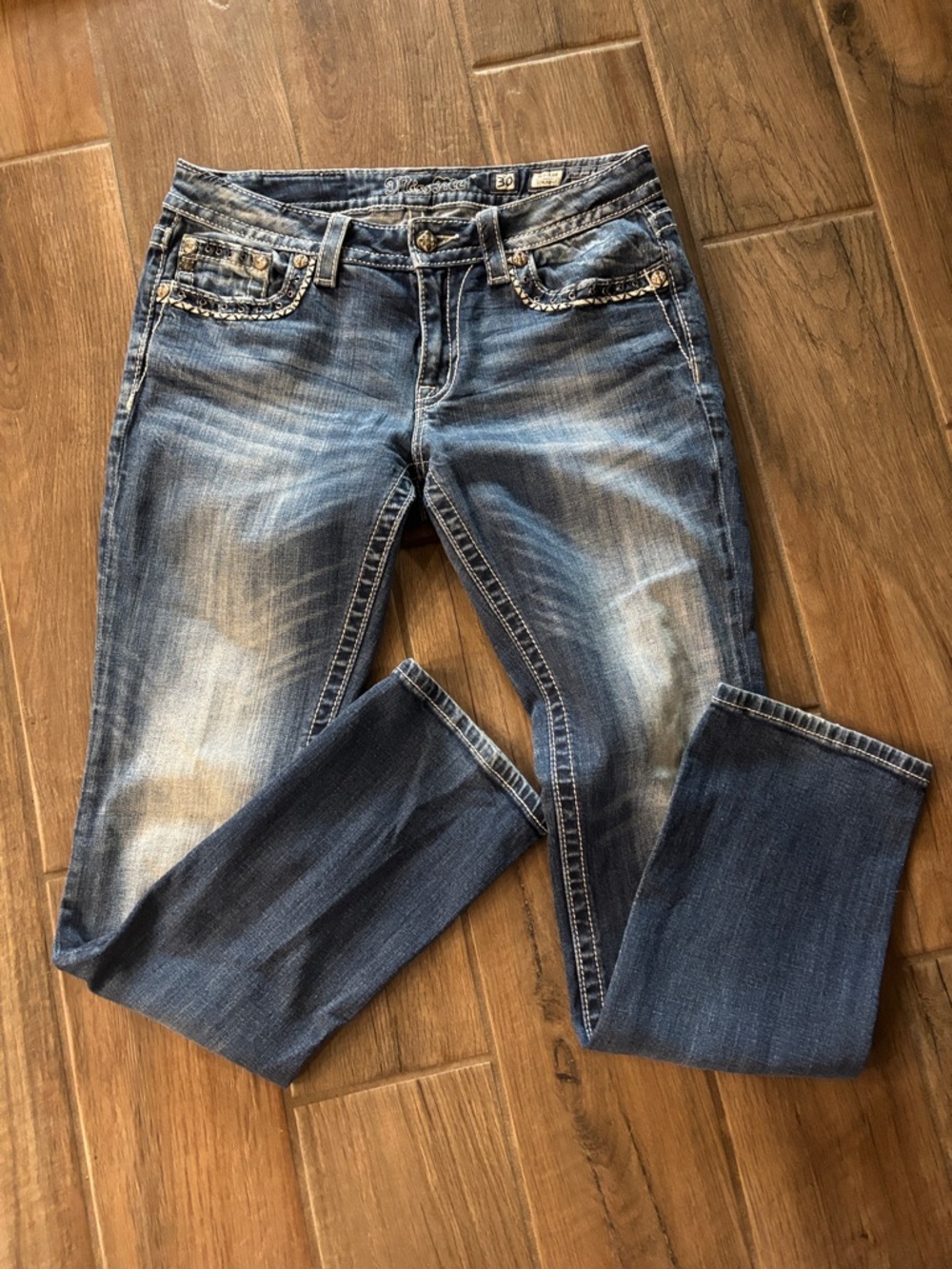 Miss Me Women's Mid Wash Straight Jeans